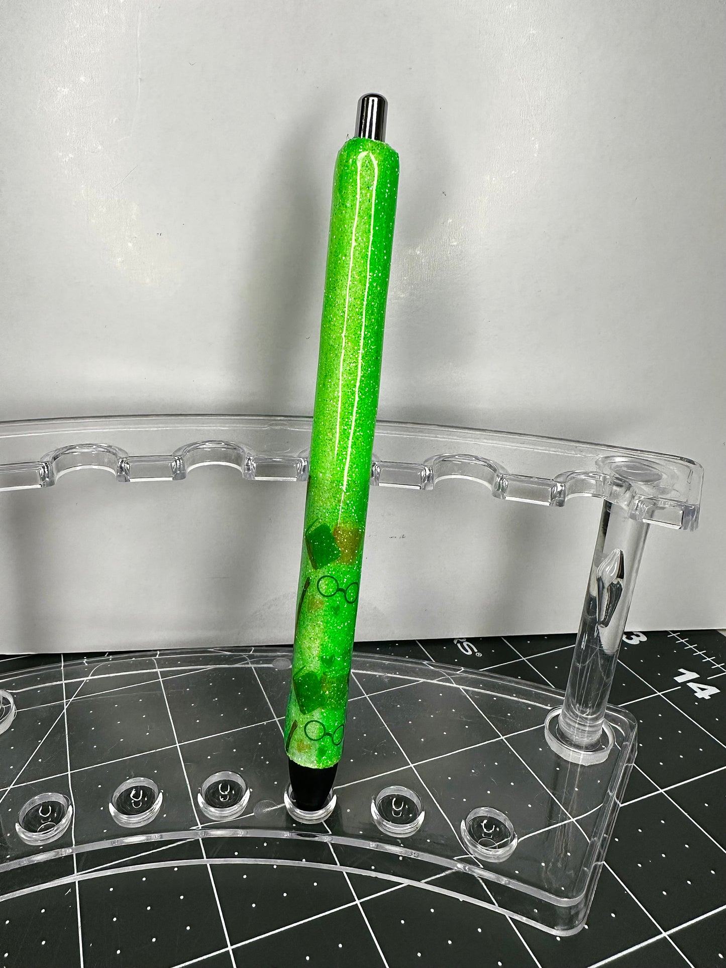 Pen 1