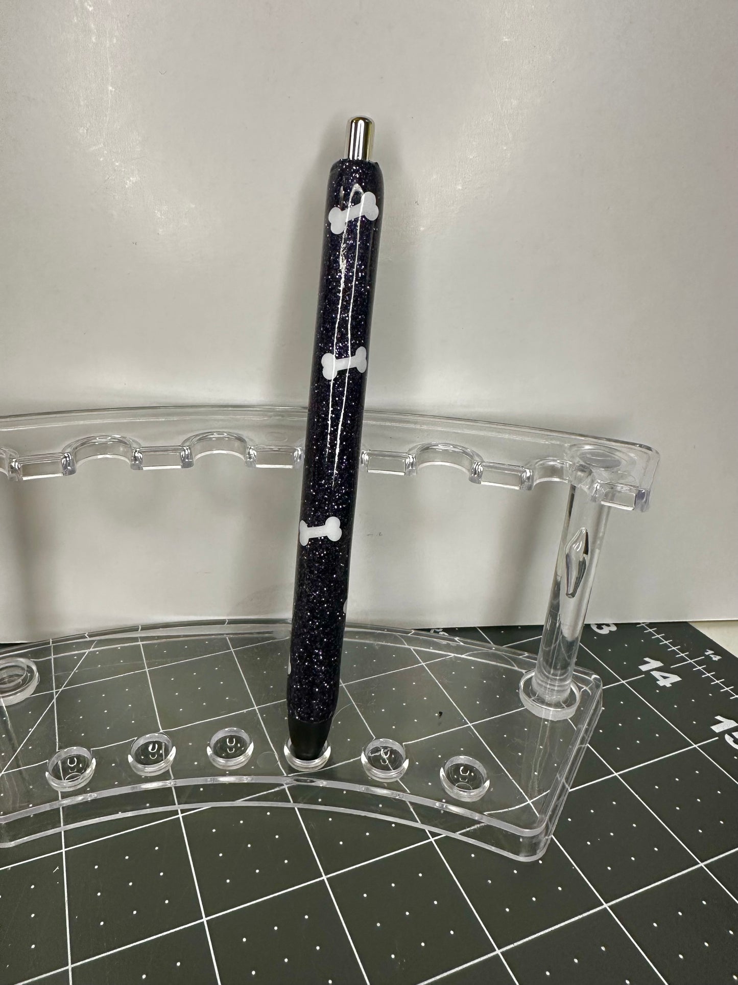 Pen 15